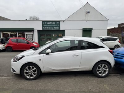 Vauxhall Corsa 1.4cc 2017 3 Door 1 OWNER 4,00 Miles £35 TAX