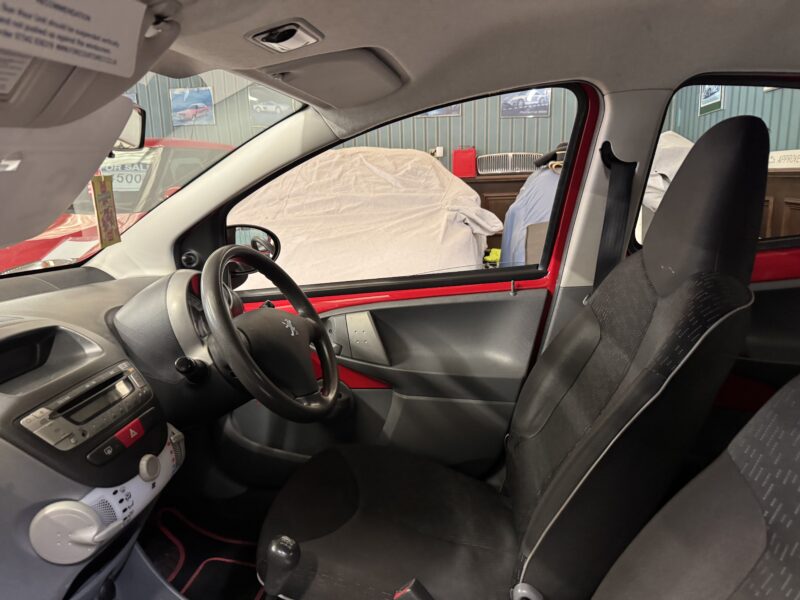 Peugeot 107 1.0cc Urban 2011 5 Door 77,000 miles £20 Tax Red