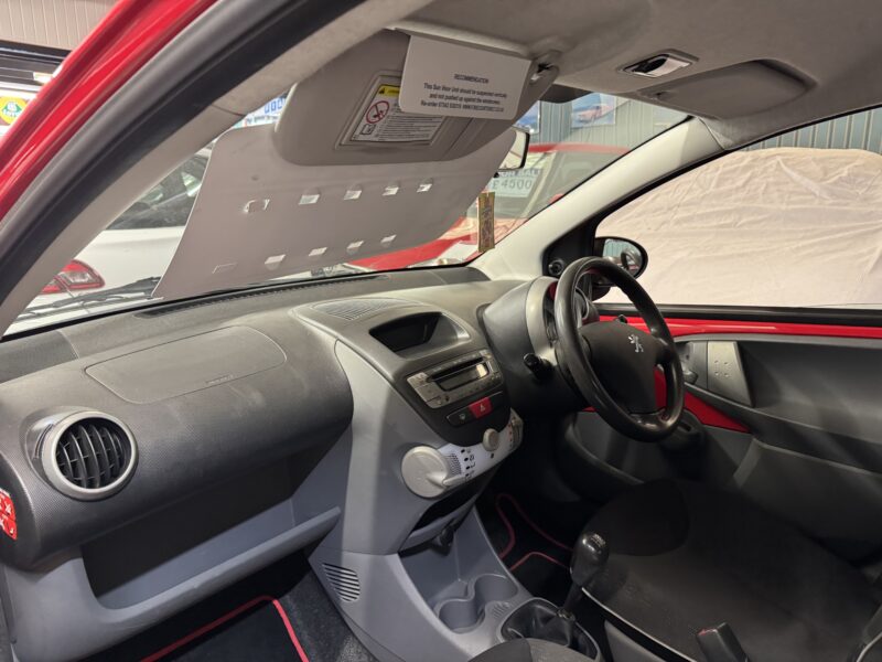 Peugeot 107 1.0cc Urban 2011 5 Door 77,000 miles £20 Tax Red