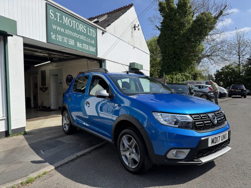 Dacia Sandero Stepway Laureate DCI 5 Door 1.5L Diesel 26,000 Miles Blue