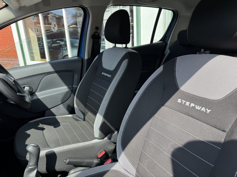 Dacia Sandero Stepway Laureate DCI 5 Door 1.5L Diesel 26,000 Miles Blue