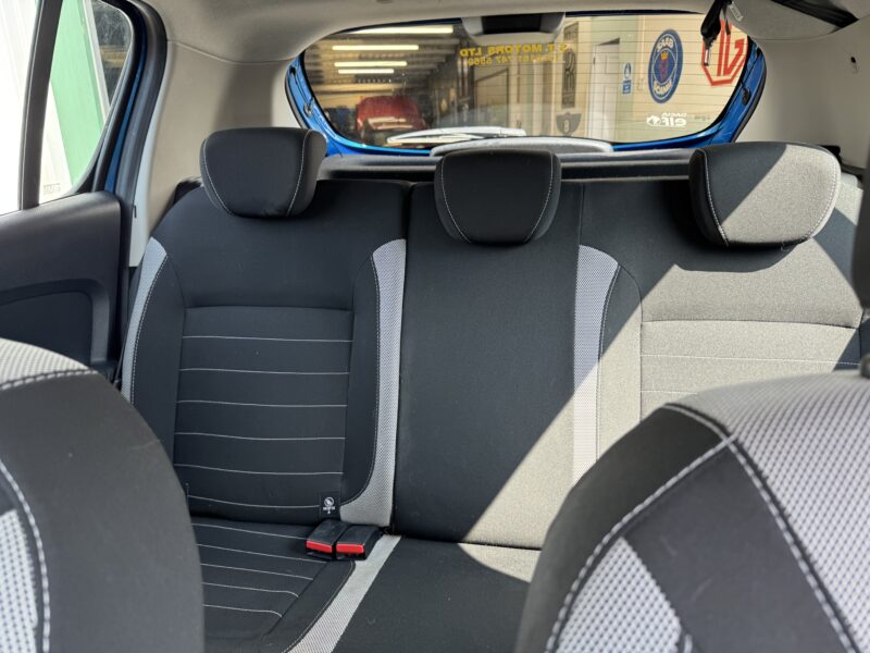 Dacia Sandero Stepway Laureate DCI 5 Door 1.5L Diesel 26,000 Miles Blue