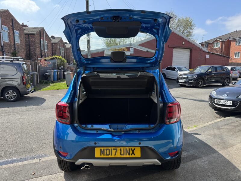 Dacia Sandero Stepway Laureate DCI 5 Door 1.5L Diesel 26,000 Miles Blue