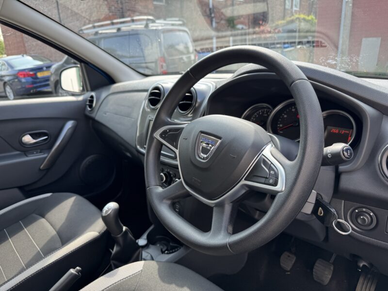 Dacia Sandero Stepway Laureate DCI 5 Door 1.5L Diesel 26,000 Miles Blue