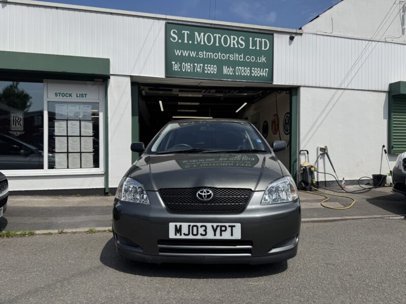 Toyota Corolla 1.4cc 25,000 Miles One owner from new