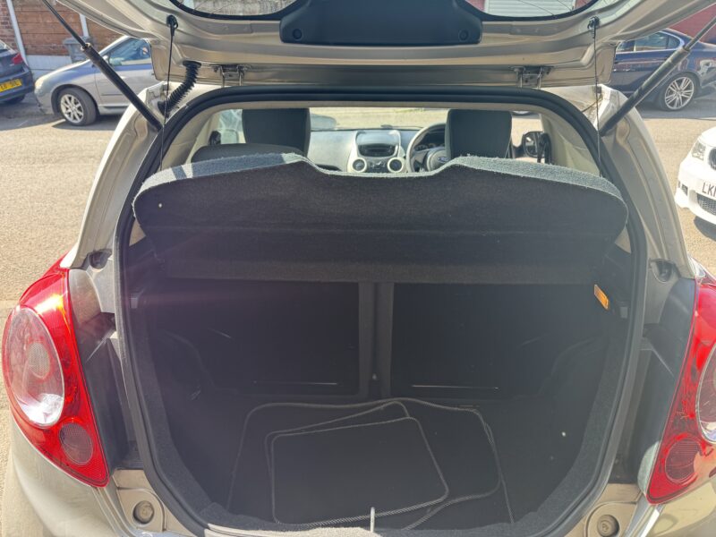 Ford KA Edge 2012 1.2cc Silver 3 Door 101,000 Miles £35 Tax