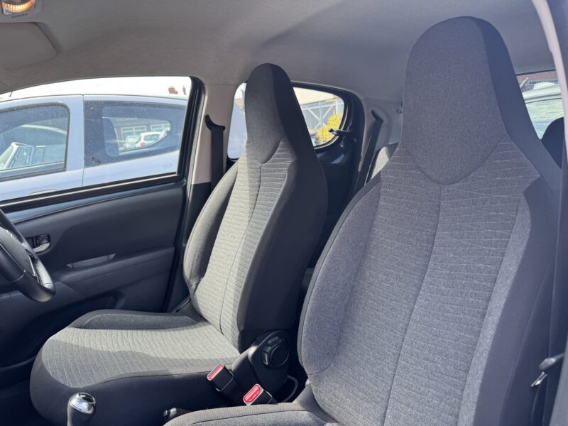 Citroen C1 AUTOMATIC 1.0cc VTi Flair Hatchback 2016 103,000 Miles