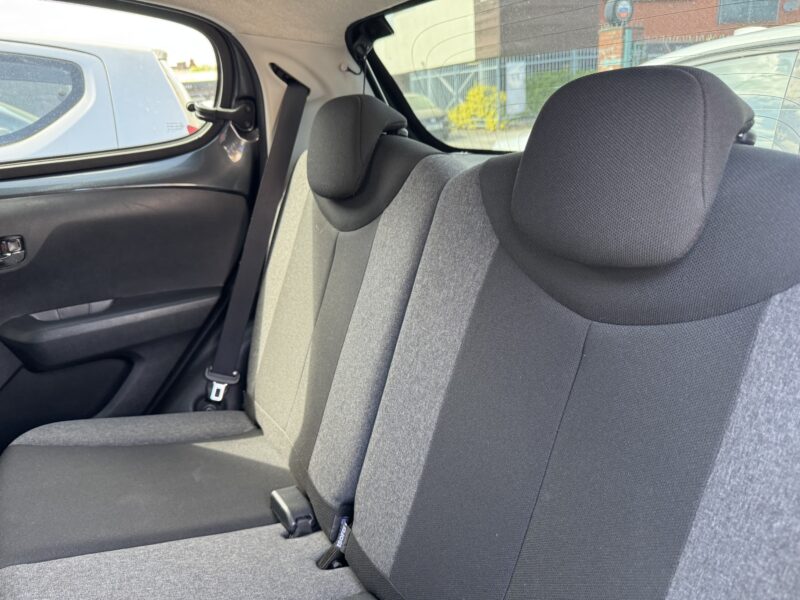 Citroen C1 AUTOMATIC 1.0cc VTi Flair Hatchback 2016 103,000 Miles