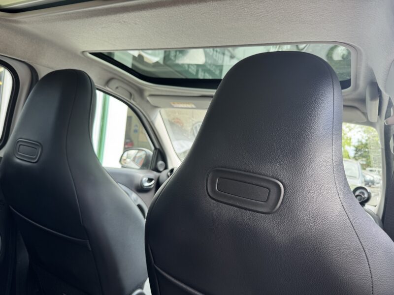 Smart Forfour 1.0cc 5 Door **AUTOMATIC** 31,000 Miles