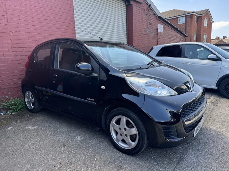 Peugeot 107 Verve 2009 5 Door 32000 Miles Black