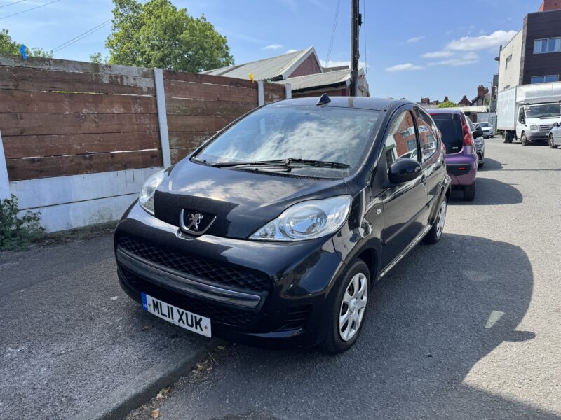 Peugeot 107 2011 1L 5 Door 42000 Miles Black