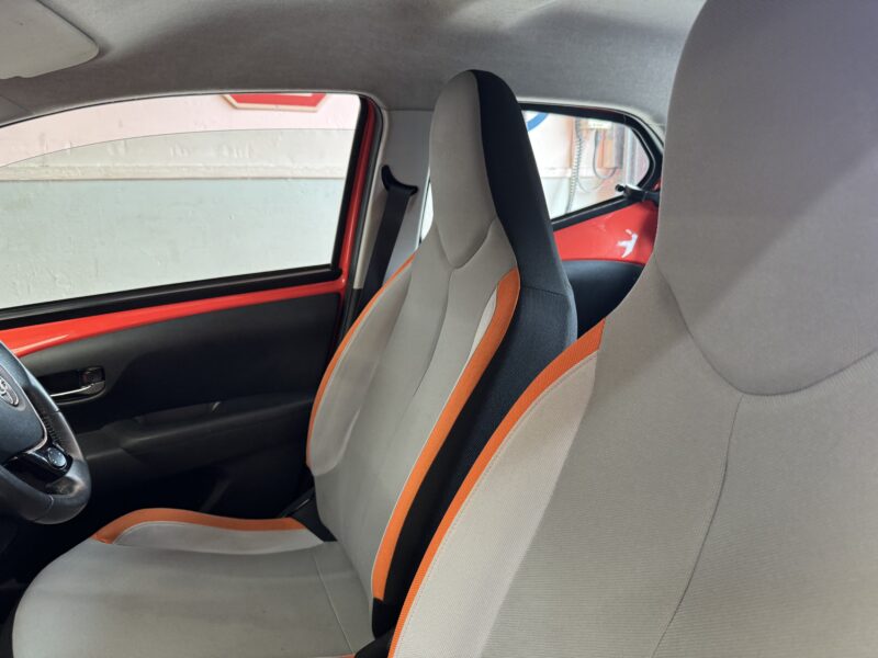 Toyota Aygo 1.0 VVT-i-x-cite 5 Door 44,100 Miles Orange 2014