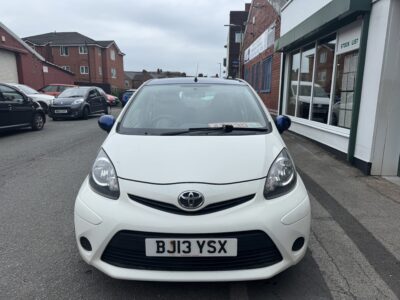 Toyota Aygo Ice 2013 White with Blue, One Owner, 140,000 Miles £20 Tax