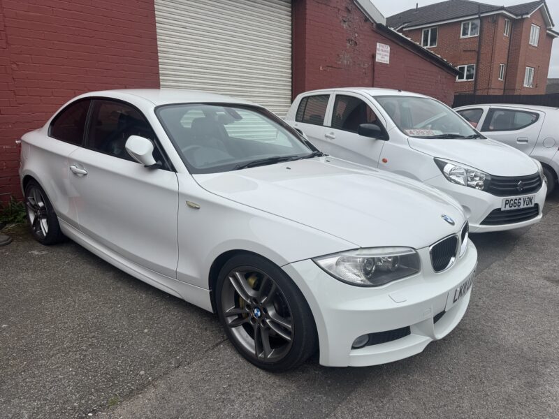 BMW 1 Series Coup 3L Rare Manual 2011 98,000 Miles White