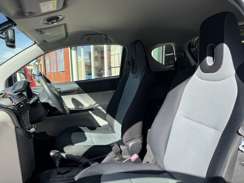 Toyota iQ Silver/Burgundy **Automatic** 14,000 Miles 2014