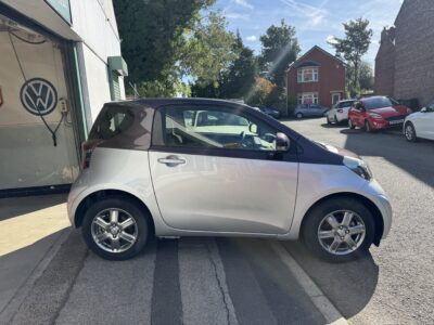 Toyota iQ Silver/Burgundy **Automatic** 14,000 Miles 2014