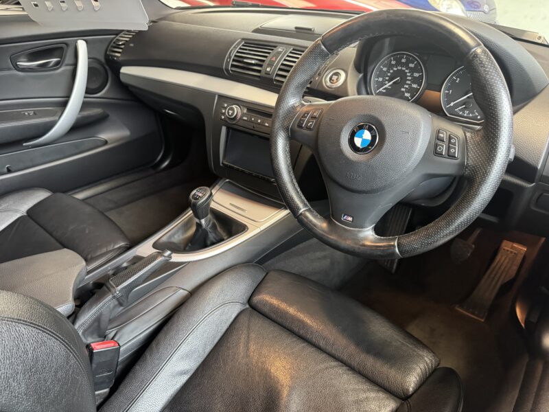 BMW 1 Series Coup 3L Rare Manual 2011 98,000 Miles White