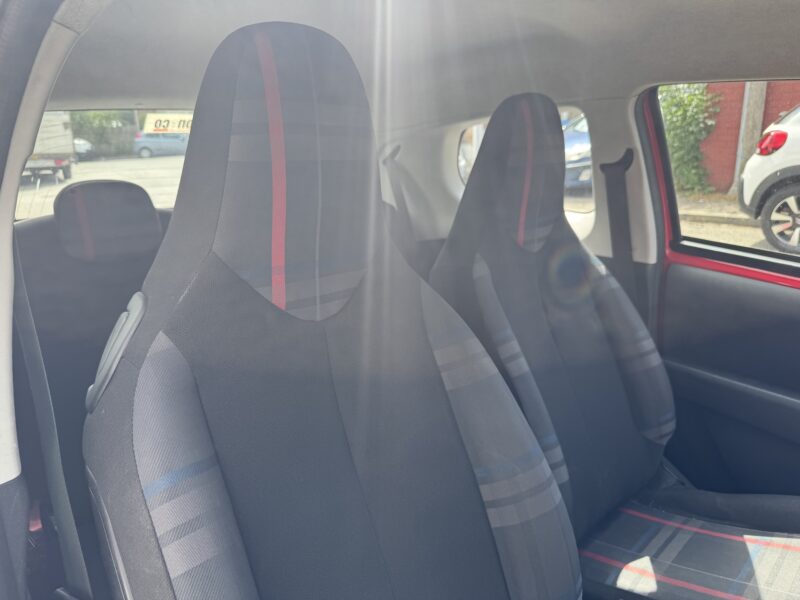 Peugeot 108 2015 3 Door Red 52,000 Miles £20 Road Tax