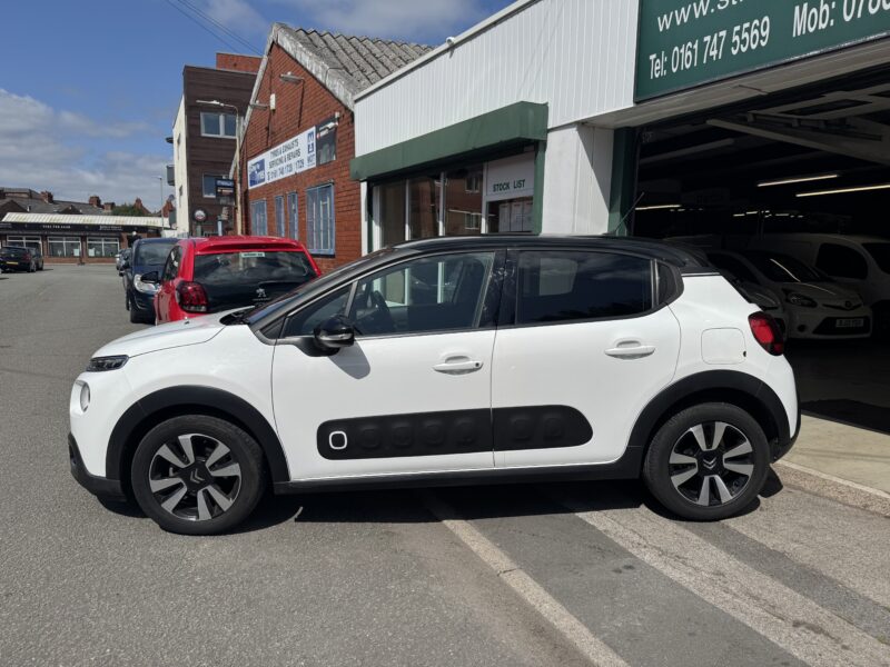 Citroen C3 Flair Puretech 5 Door White 67000 Miles 2018