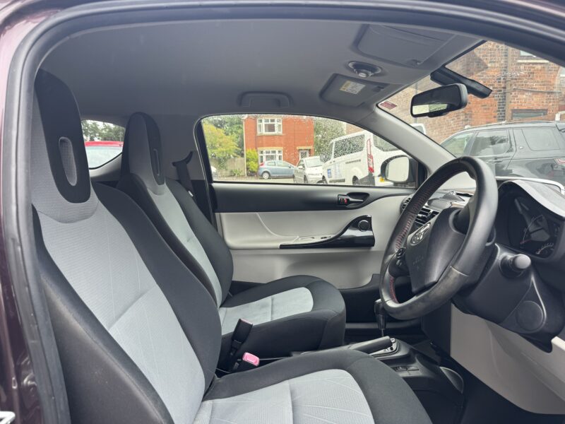 Toyota iQ Silver/Burgundy **Automatic** 14,000 Miles 2014