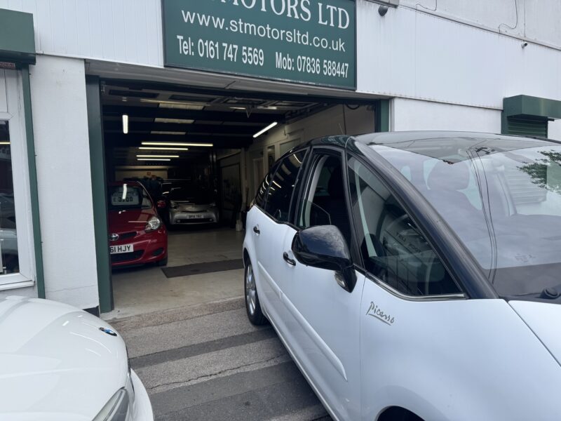 Citroen Picasso C4 Platinum AUTOMATIC E Diesel 1.6L 2013 72000 Miles