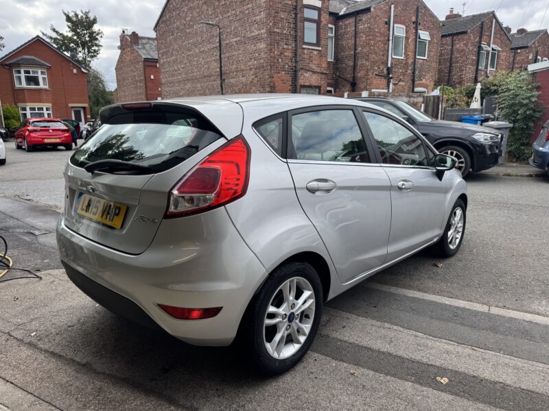 Ford Fiesta Zetec 1L 5 Door **Automatic** Silver 20,000 Miles £35 Road Tax 2015