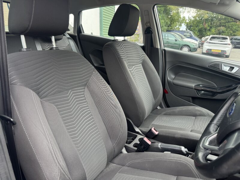 Ford Fiesta Zetec 1L 5 Door **Automatic** Silver 20,000 Miles £35 Road Tax 2015