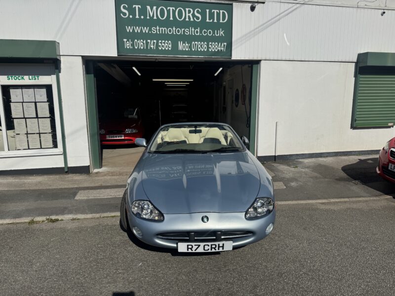 Jaguar XK8 Convertible Zicon Blue 1997 102,000 Miles 4L FULL SERVICE HISTORY