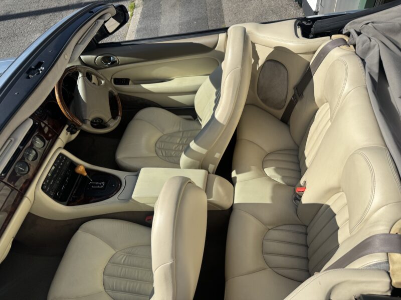 Jaguar XK8 Convertible Zicon Blue 1997 102,000 Miles 4L FULL SERVICE HISTORY