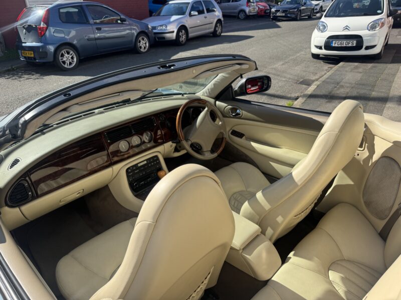 Jaguar XK8 Convertible Zicon Blue 1997 102,000 Miles 4L FULL SERVICE HISTORY