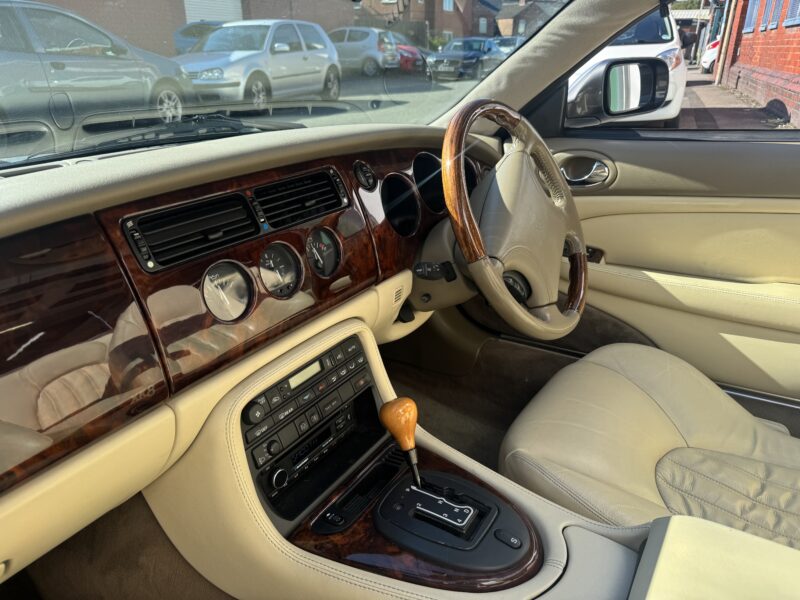 Jaguar XK8 Convertible Zicon Blue 1997 102,000 Miles 4L FULL SERVICE HISTORY