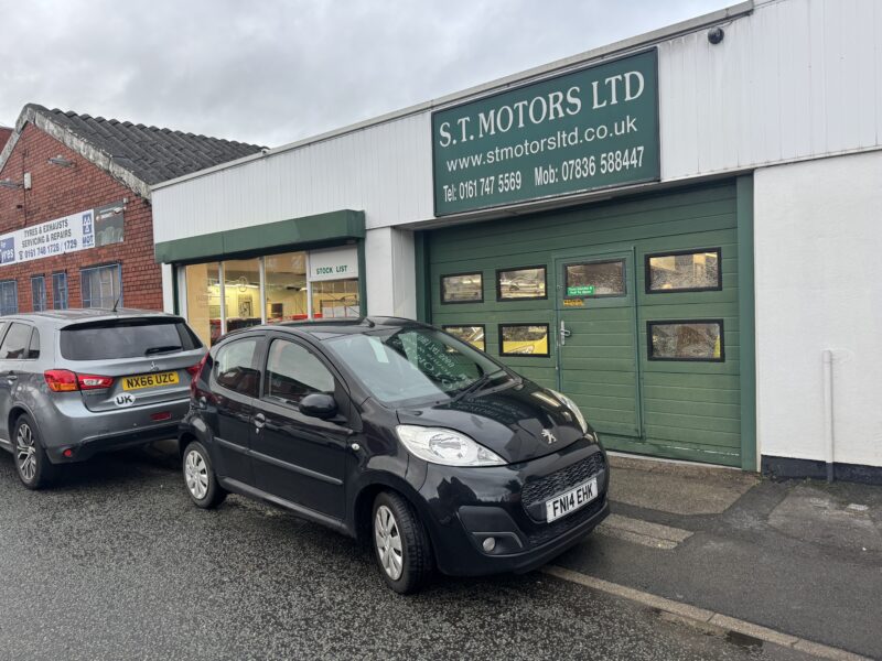 Peugeot 107 Active 5 Door Black 1 Owner 2014 FSH 2 Keys 66,000 Miles £20 Road Tax