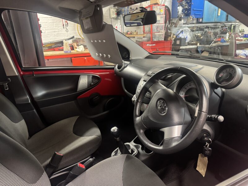 Toyota Aygo Move 5 Door 1.0L 2014 Red 72000 Miles FSH 1 Owner