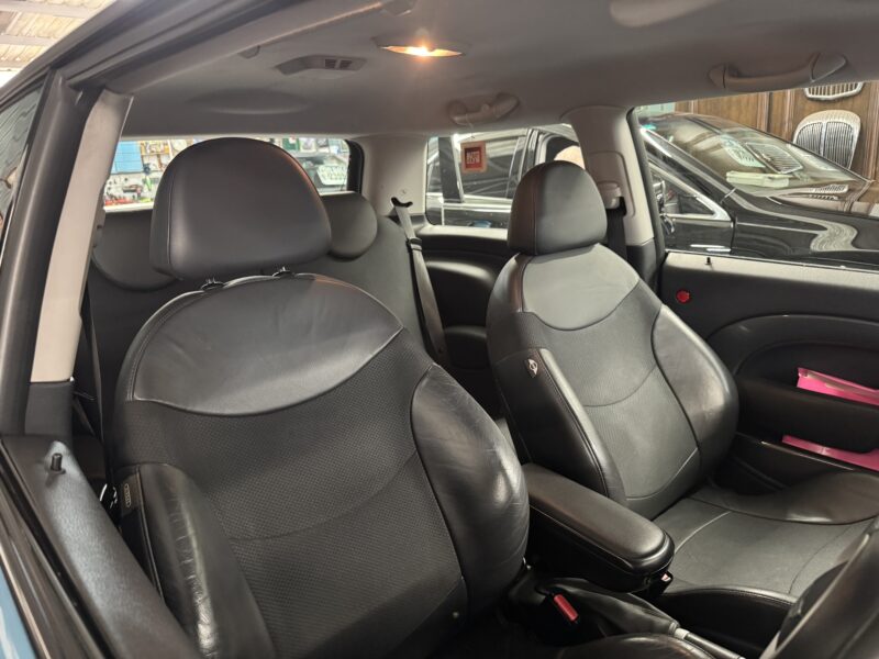 Mini Cooper *Automatic* 1.6cc 2005 Blue 71,600 Miles FSH