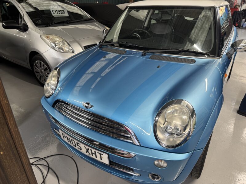 Mini Cooper *Automatic* 1.6cc 2005 Blue 71,600 Miles FSH