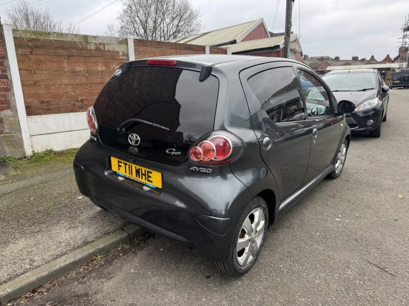 Toyota Aygo 5 Door Grey 90,000 Miles £20 Tax 2011