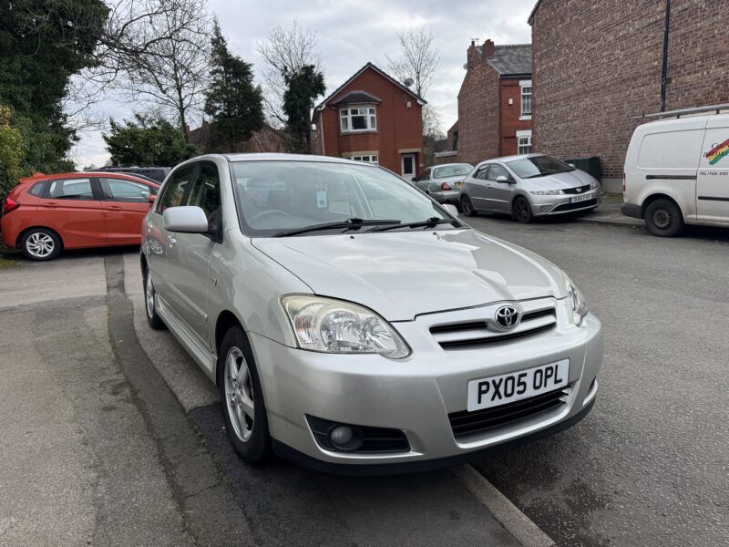 Toyota Corolla 1.6L 2 Owners 79,800 Miles Silver 2005