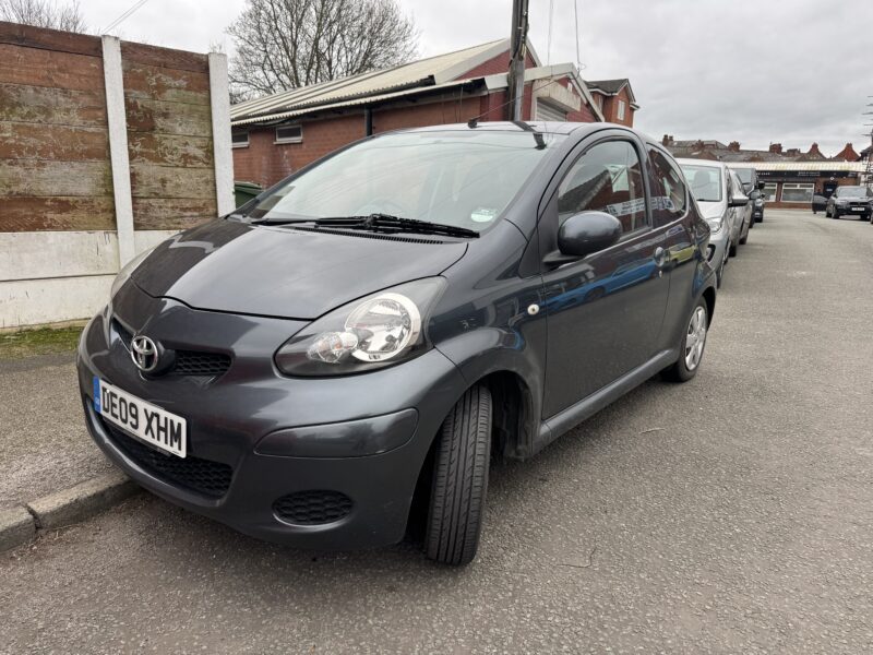 Toyota Aygo Plus Grey 3 Door 1L 2009 90,000 Miles