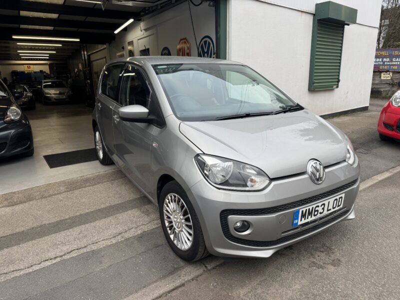 Coming Soon VW High Up 5 Door Silver 2014 55000 Miles