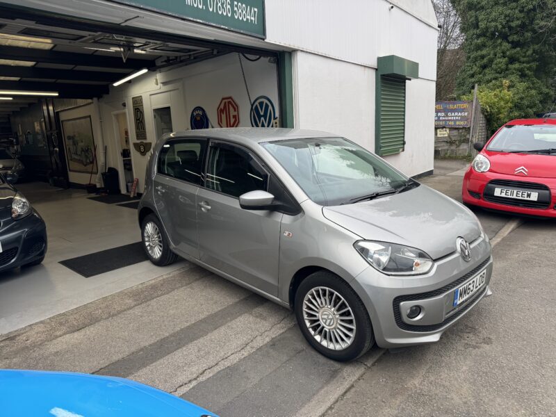 Coming Soon VW High Up 5 Door Silver 2014 55000 Miles