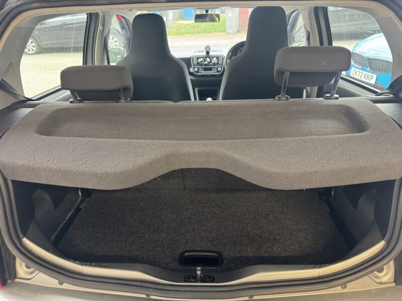 Coming Soon VW High Up 5 Door Silver 2014 55000 Miles