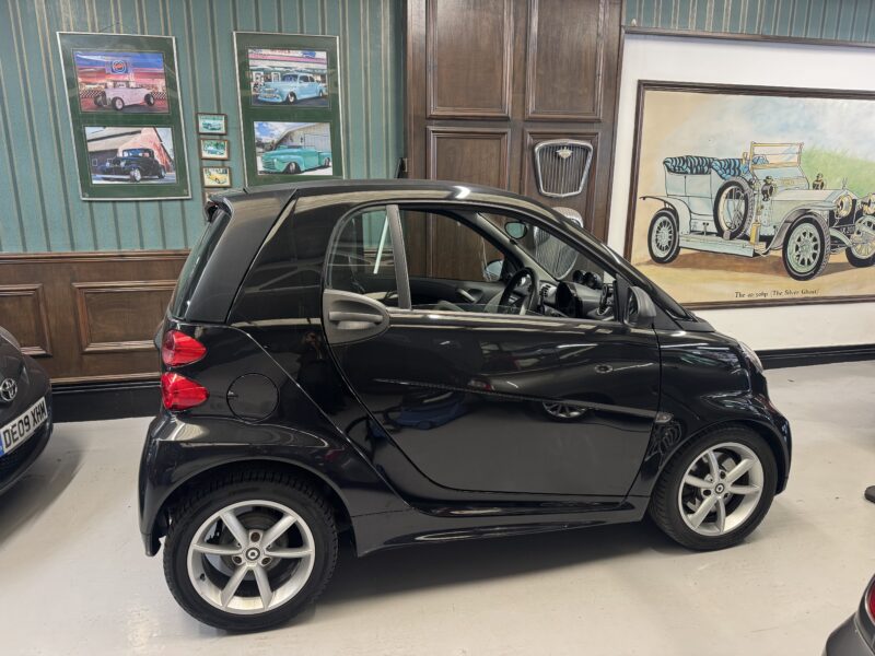Smart Fortwo 2014 £20 Road Tax 54,000 Miles Black