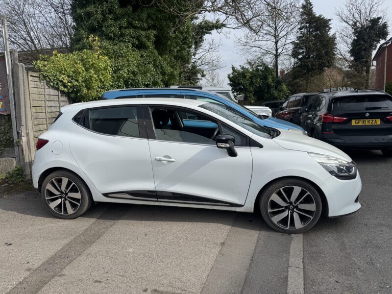 Renault Clio D-Que Diesel 2014 1.4L 5 Door 62000 Miles £20 Road Tax