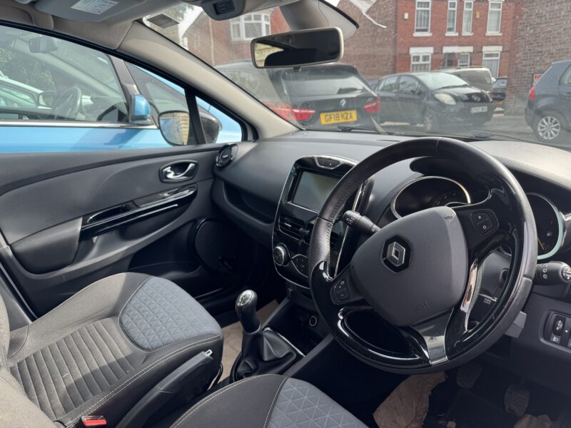 Renault Clio D-Que Diesel 2014 1.4L 5 Door 62000 Miles £20 Road Tax