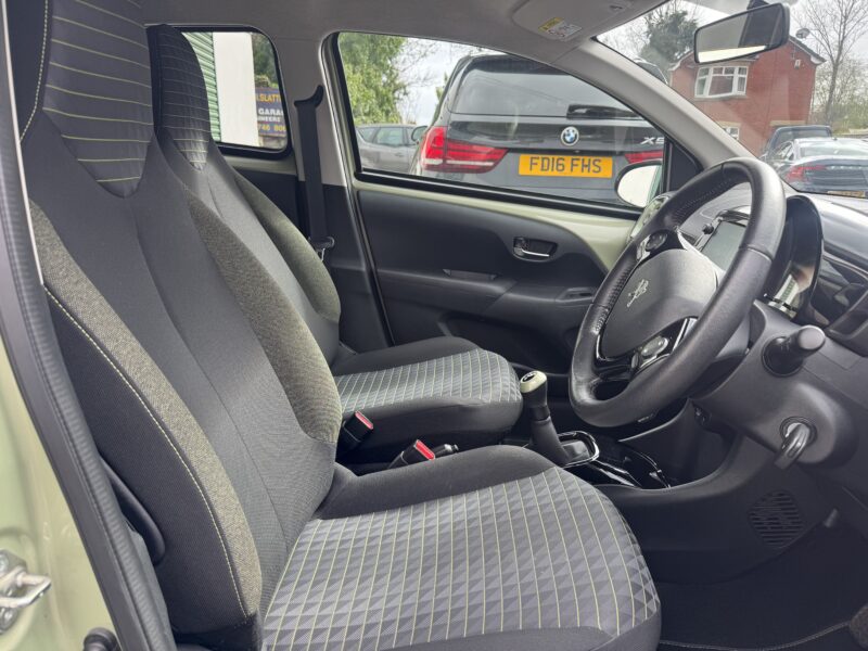 Peugeot 108 Collection 1L 5 Door 2021 Green JUST 9,000 Miles FSH