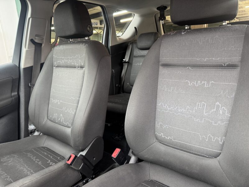 Vauxhall Meriva Life 5 Door 128,437 Miles Red 1.4L 2016 2 Prev Owners