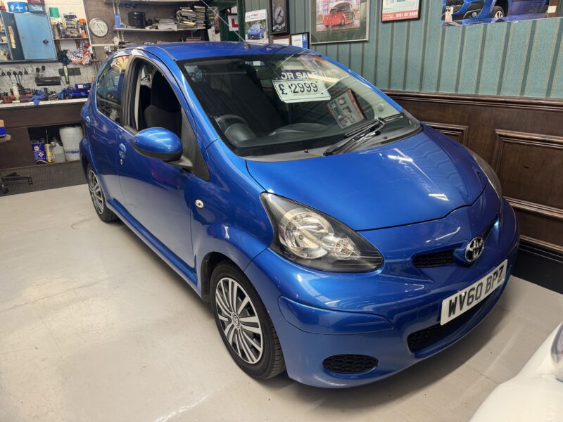 Toyota Aygo 1L Blue 5 Door 88,600 Miles full MOT £20 Road Tax