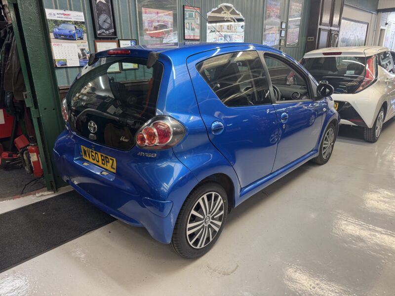 Toyota Aygo 1L Blue 5 Door 88,600 Miles full MOT £20 Road Tax