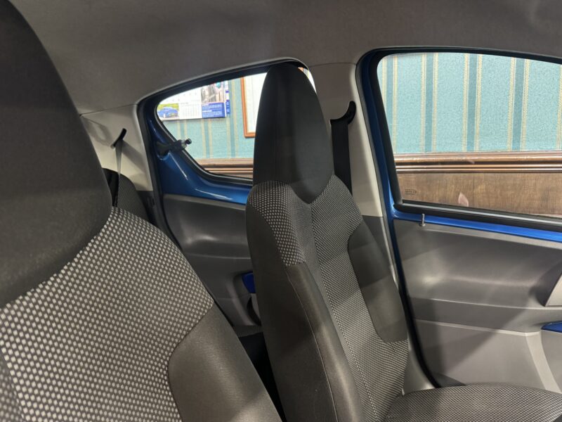 Toyota Aygo 1L Blue 5 Door 88,600 Miles full MOT £20 Road Tax