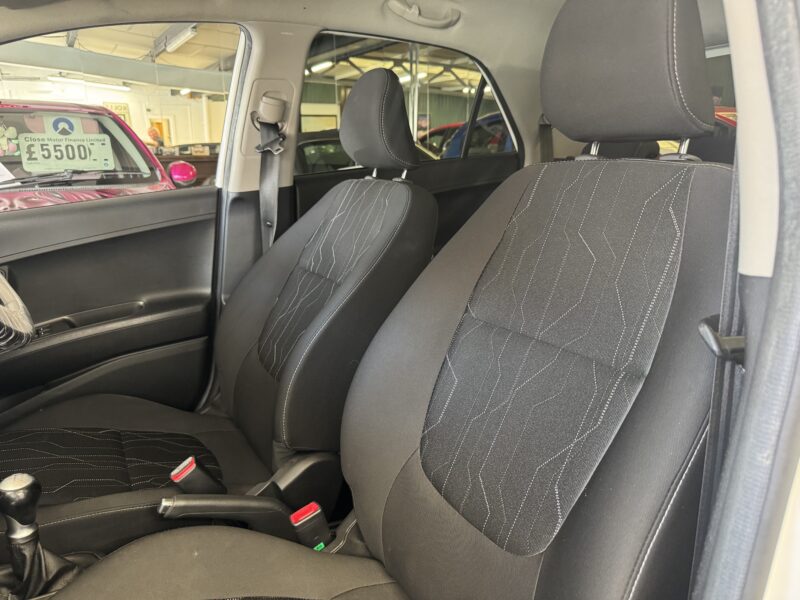 Kia Picanto SR7 5 Door White FSH 61,300 Miles Full MOT